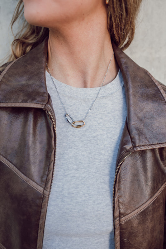 Daisy Double Carabiner