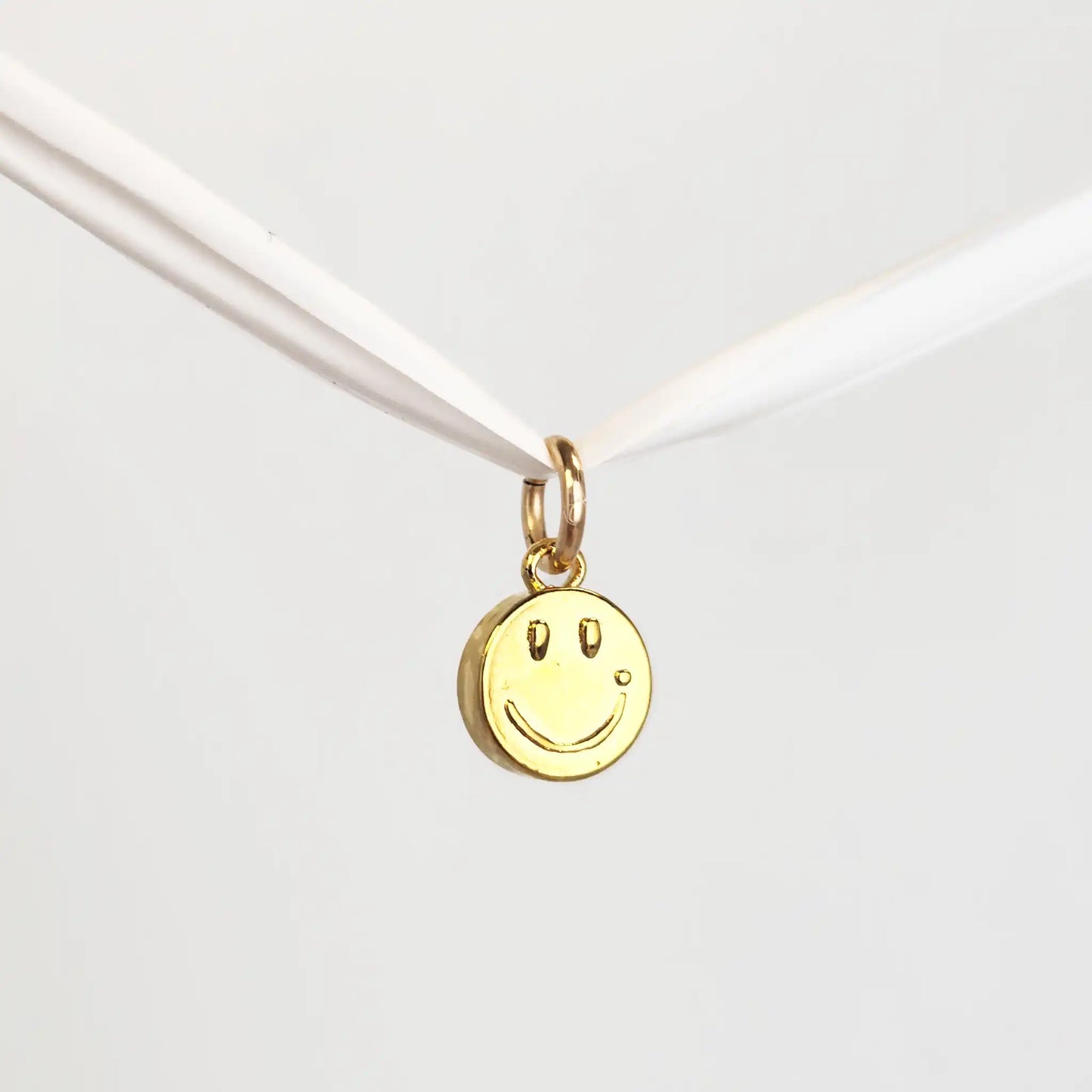 Vera Smiley Face Charm